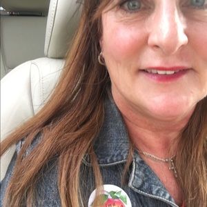 Meet your Posher, Frances